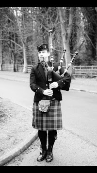 Ed Arnold   Traditional Scottish Bagpiper 1092985 Image 6